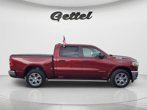 Delmonico Red Pearlcoat 2025 RAM 1500 Big Horn/Lone Star