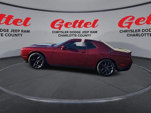2022 Dodge Challenger SXT