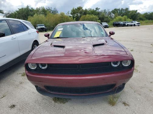 2022 Dodge Challenger SXT