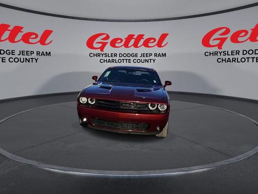 2022 Dodge Challenger SXT