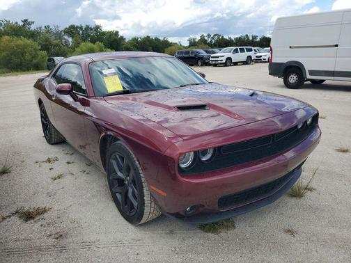 2022 Dodge Challenger SXT