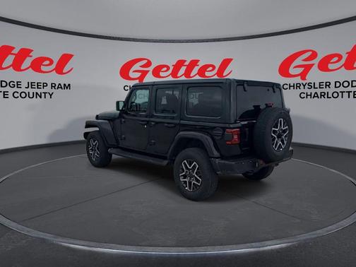 2025 Jeep Wrangler 4-Door Sahara 4x4