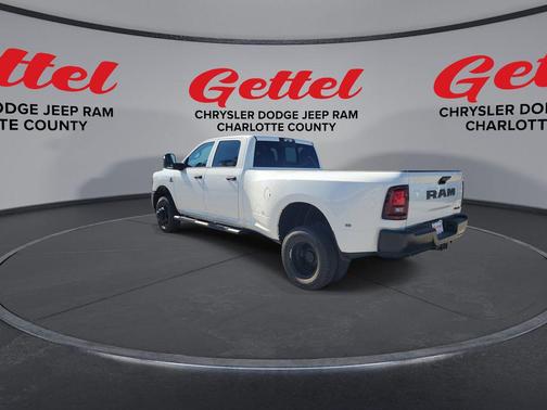 2026 RAM 3500 Tradesman Crew Cab 4x4 8' Box