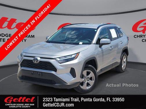 2022 Toyota RAV4 XLE