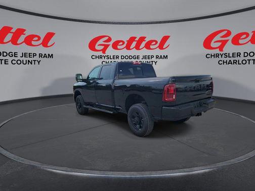 2025 RAM 2500 Tradesman Crew Cab 4x4 6'4' Box
