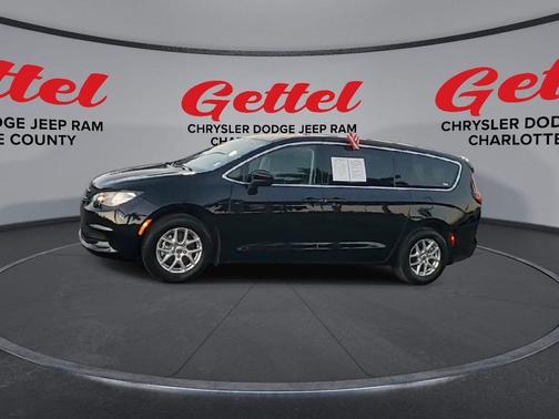 2024 Chrysler Voyager LX