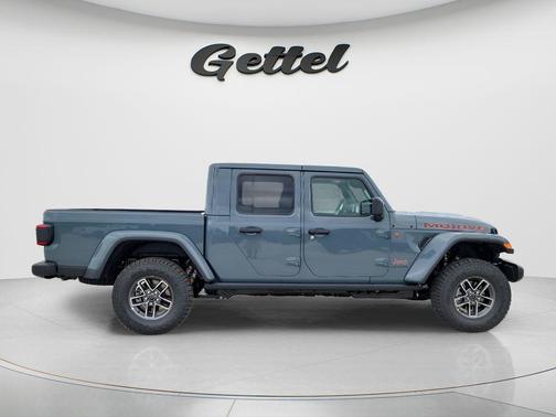 Anvil Clearcoat 2026 Jeep Gladiator Mojave 4x4