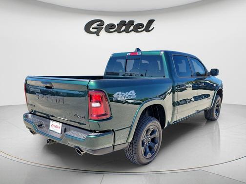 Serrano Green Metallic 2026 RAM 1500 Big Horn/Lone Star