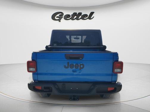 Hydro Blue Pearlcoat 2023 Jeep Gladiator Sport S
