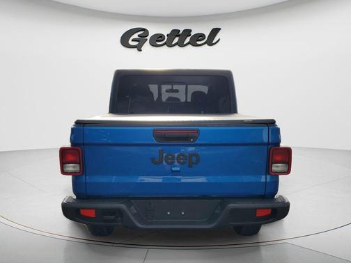 Hydro Blue Pearlcoat 2023 Jeep Gladiator Sport S
