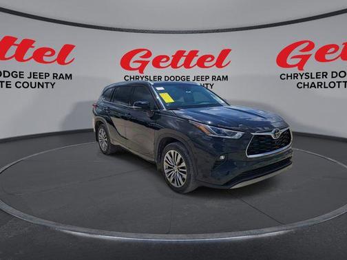 2022 Toyota Highlander Platinum