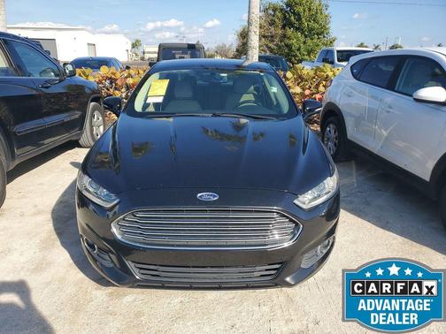 2014 Ford Fusion SE