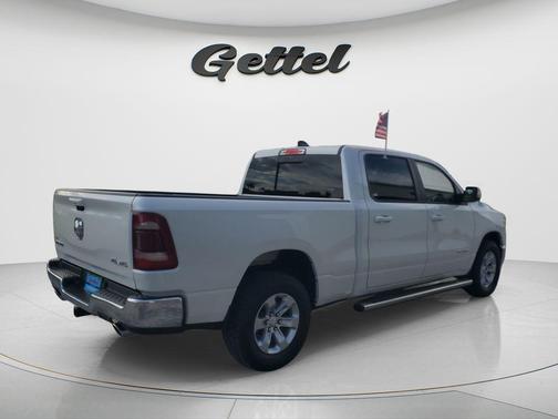 Ivory White Tri-Coat Pearlcoat 2023 RAM 1500 Laramie