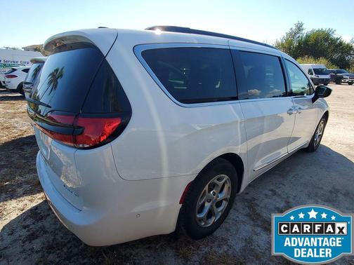 2023 Chrysler Pacifica Limited