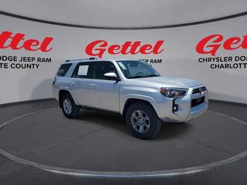 2024 Toyota 4Runner SR5