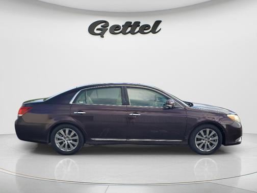 Sizzling Crimson Mica 2011 Toyota Avalon Limited