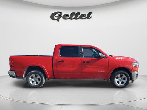 Flame Red Clearcoat 2025 RAM 1500 Big Horn/Lone Star