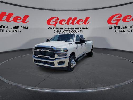 2025 RAM 3500 Tradesman Crew Cab 4x2 8' Box