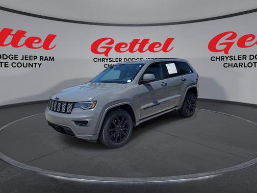 2021 Jeep Grand Cherokee Laredo