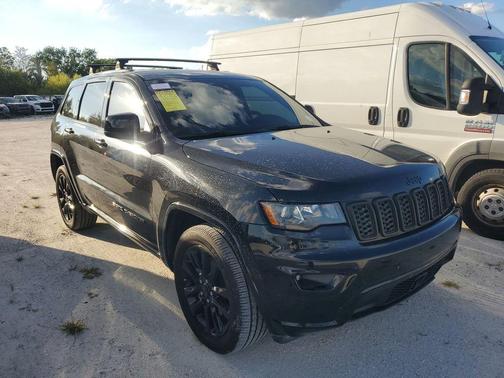 2021 Jeep Grand Cherokee Laredo