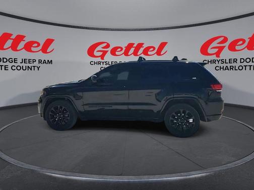 2021 Jeep Grand Cherokee Laredo