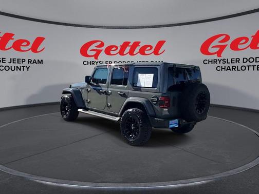 2021 Jeep Wrangler Unlimited Sahara