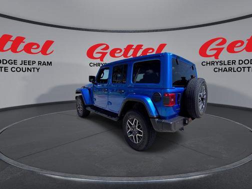 2025 Jeep Wrangler 4-Door Sahara 4x4