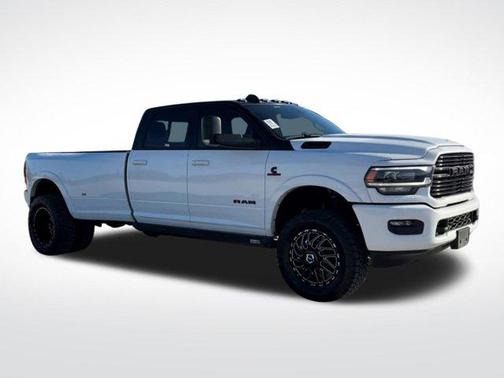 Bright White Clearcoat 2022 RAM 3500 Laramie Crew Cab 4x4 8' Box