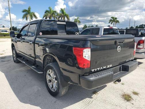2018 Nissan Titan XD SV
