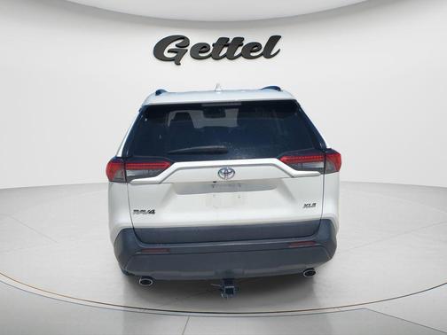 Super White 2019 Toyota RAV4 XLE