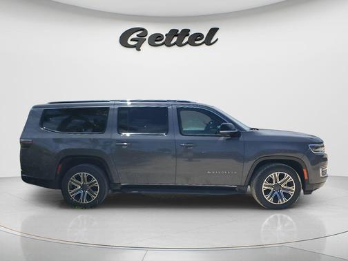 Baltic Gray Metallic Clearcoat 2024 Jeep Wagoneer L Series II 4x4