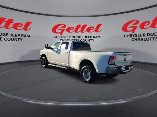 2021 RAM 3500 Big Horn Crew Cab 4x4 8' Box
