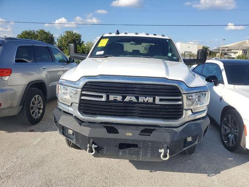2021 RAM 3500 Big Horn Crew Cab 4x4 8' Box