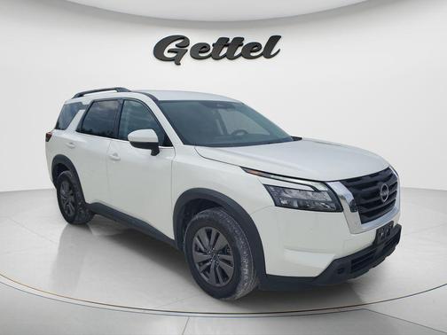 Glacier White 2024 Nissan Pathfinder SV 4WD
