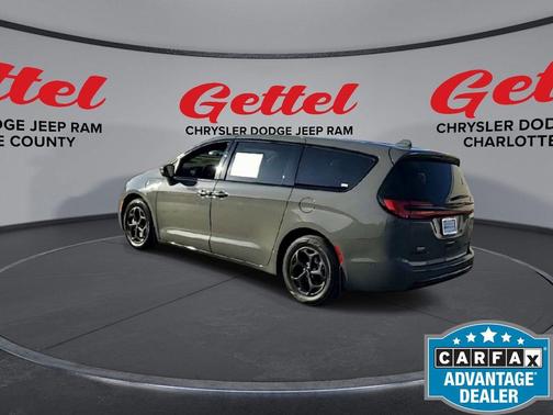 2022 Chrysler Pacifica Hybrid Limited