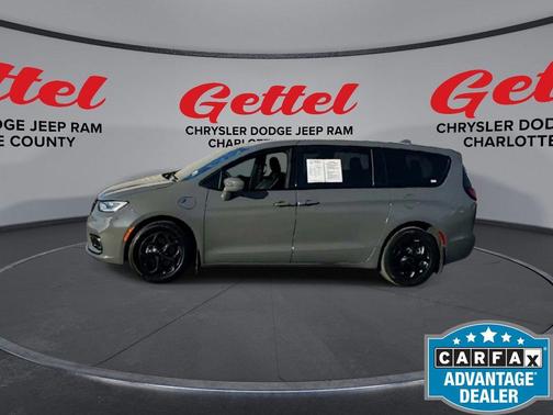 2022 Chrysler Pacifica Hybrid Limited