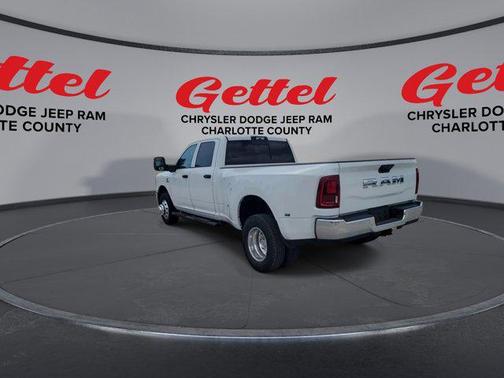 2025 RAM 3500 Tradesman Crew Cab 4x2 8' Box