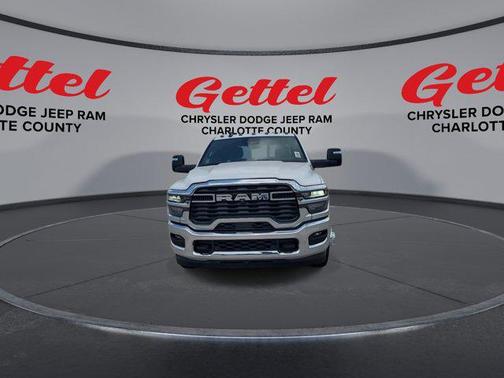 2025 RAM 3500 Tradesman Crew Cab 4x2 8' Box