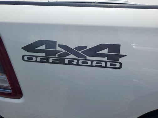 Bright White Clearcoat 2021 RAM 1500 Big Horn/Lone Star