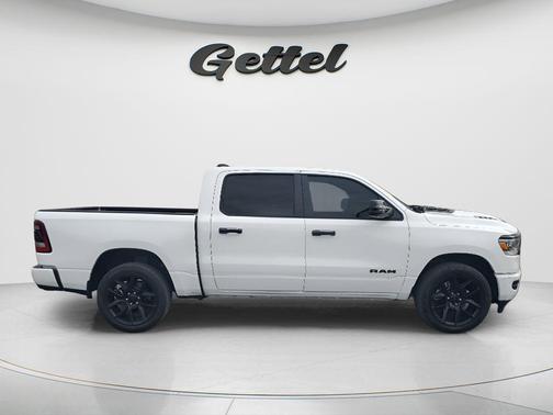 Bright White Clearcoat 2024 RAM 1500 Laramie