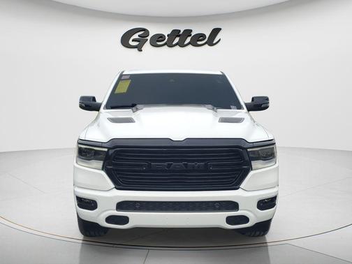 Bright White Clearcoat 2024 RAM 1500 Laramie