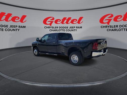 2025 RAM 3500 Tradesman Crew Cab 4x2 8' Box
