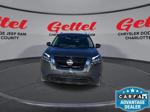 2025 Nissan Pathfinder SV 4WD