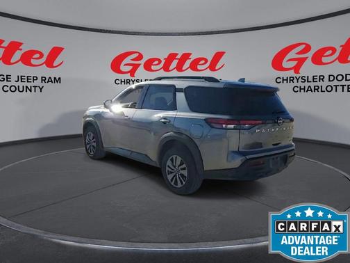 2025 Nissan Pathfinder SV 4WD