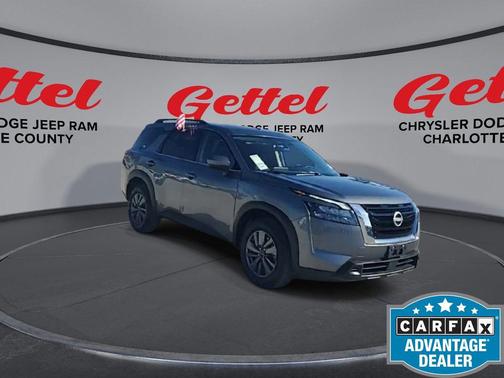 2025 Nissan Pathfinder SV 4WD