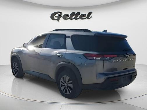 2025 Nissan Pathfinder SV 4WD