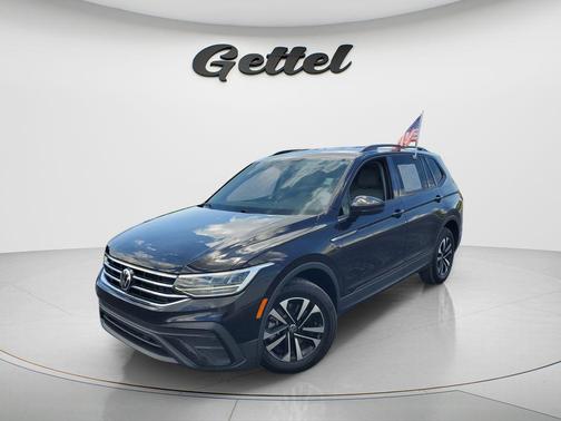 Deep Black 2024 Volkswagen Tiguan 2.0T S