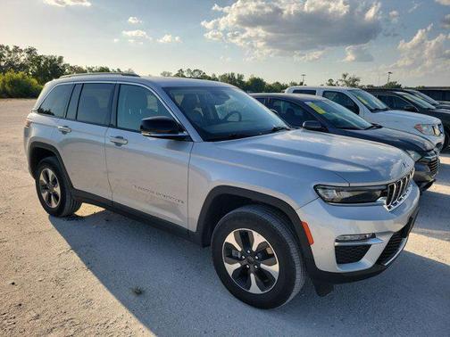 2023 Jeep Grand Cherokee 4xe Base