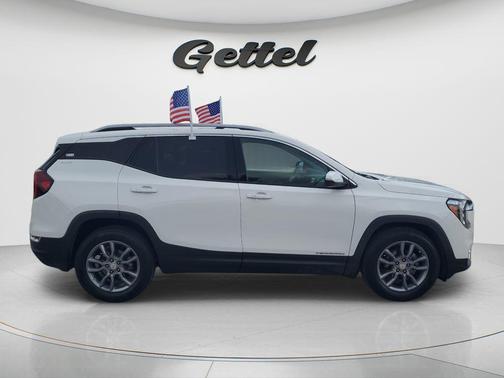 Summit White 2024 GMC Terrain SLT