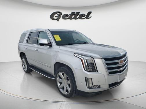 Radiant Silver Metallic 2019 Cadillac Escalade Luxury